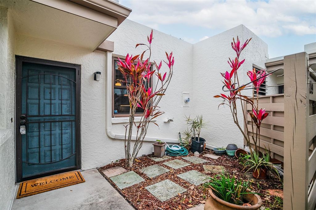 509 LAKESIDE DRIVE 509, Bradenton, FL 34210