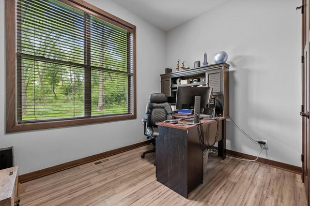 16685 Judicial Road, Lakeville, MN 55044