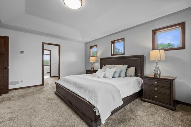 16685 Judicial Road, Lakeville, MN 55044