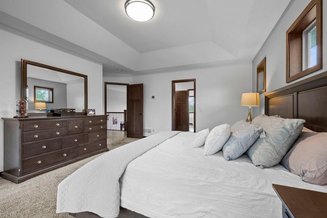 16685 Judicial Road, Lakeville, MN 55044