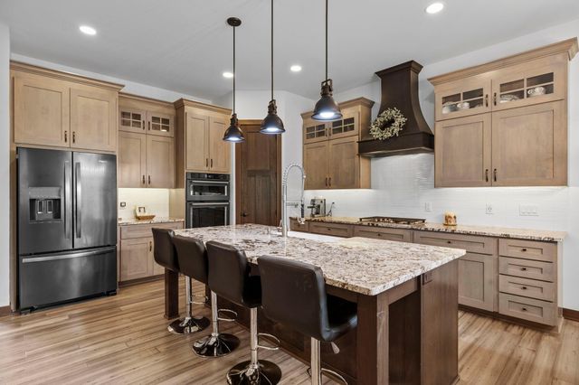 16685 Judicial Road, Lakeville, MN 55044