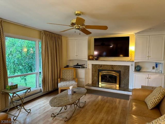 28 Elizabeth Dr, Wantage Twp., NJ 07461
