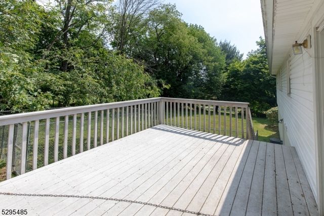 28 Elizabeth Dr, Wantage Twp., NJ 07461