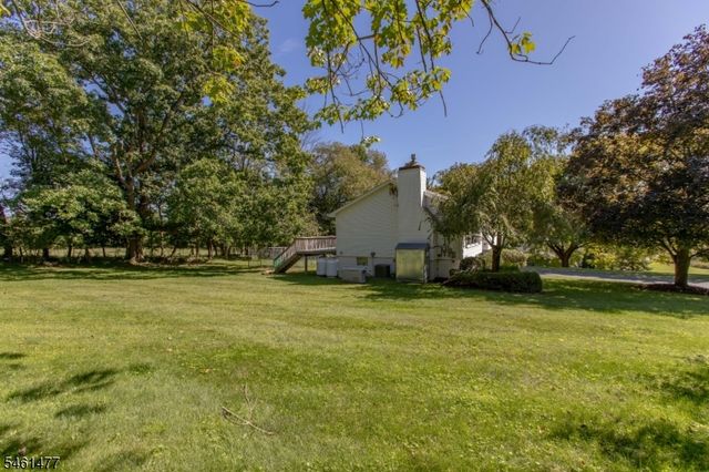 28 Elizabeth Dr, Wantage Twp., NJ 07461