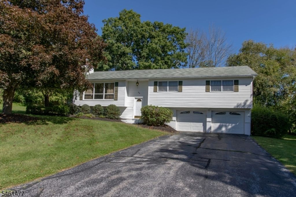 28 Elizabeth Dr, Wantage Twp., NJ 07461