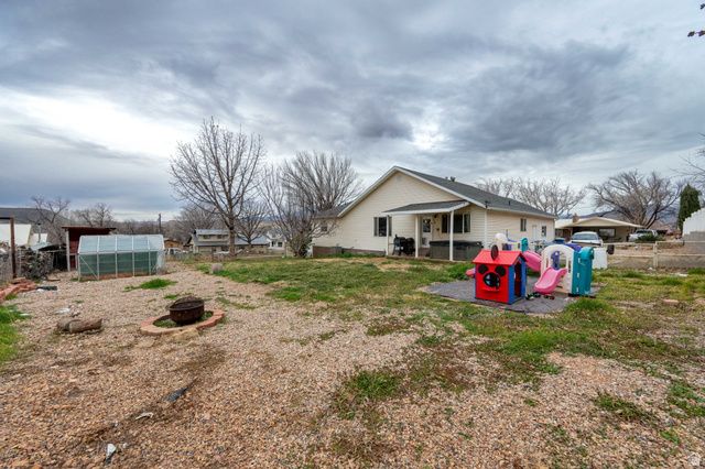 54 E 200 S, La Verkin, UT 84745
