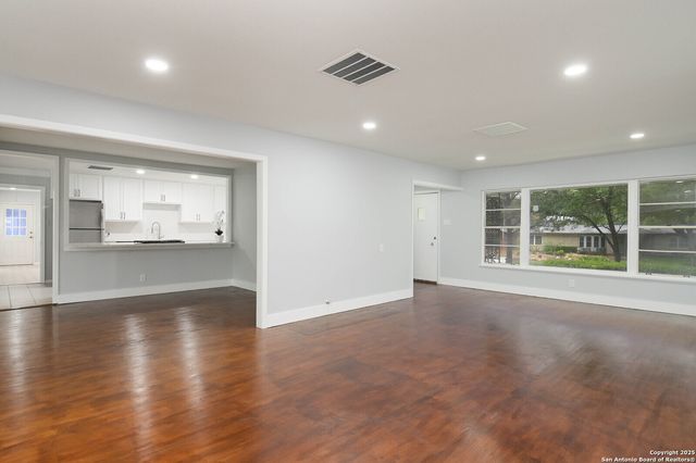 118 Medford, San Antonio, TX 78209