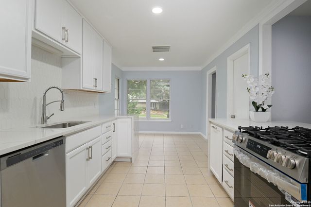 118 Medford, San Antonio, TX 78209