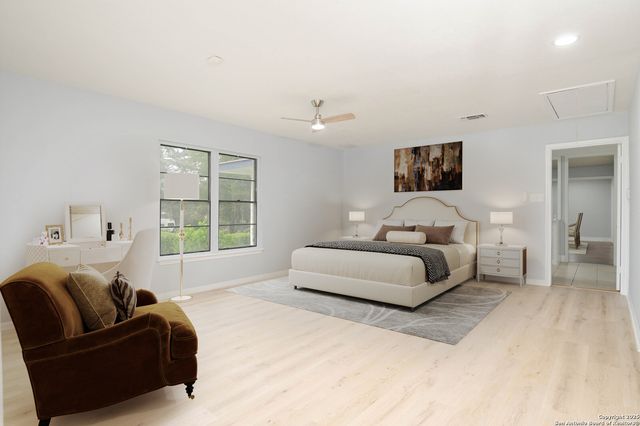 118 Medford, San Antonio, TX 78209