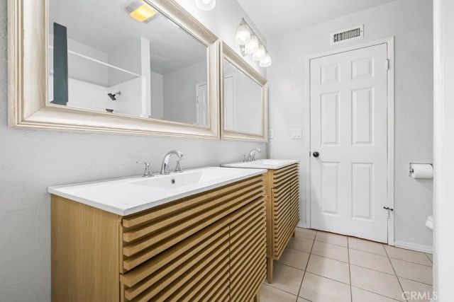 928 E Meats, Orange, CA 92865