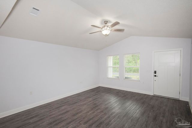 3304 Bonfire Dr, Milton, FL 32583