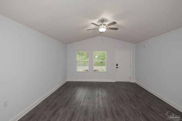 3304 Bonfire Dr, Milton, FL 32583
