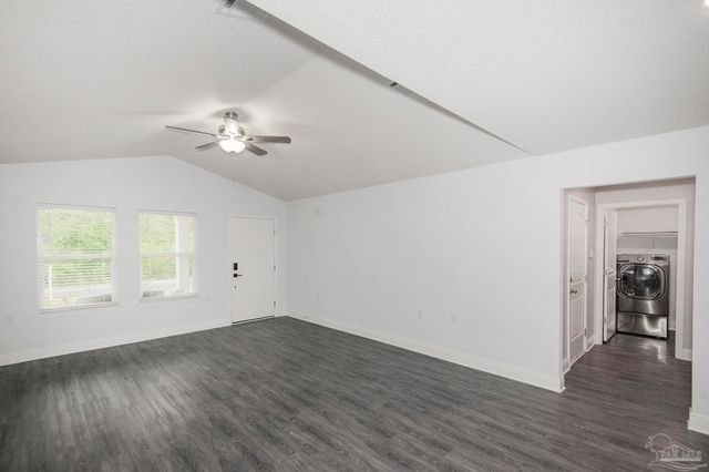3304 Bonfire Dr, Milton, FL 32583