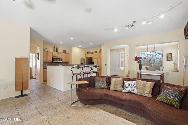420 N ROGER Way, Chandler, AZ 85225
