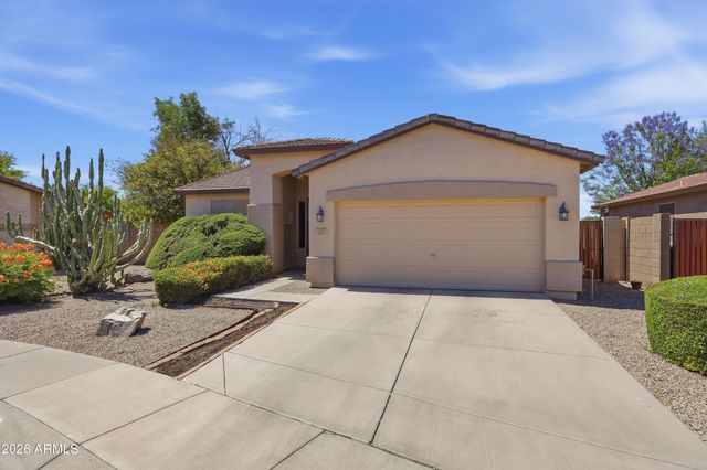 420 N ROGER Way, Chandler, AZ 85225