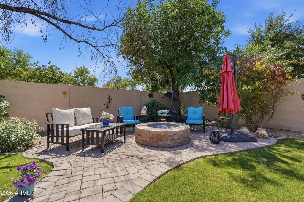 Image 39 of property listing at 420 N ROGER Way, Chandler, AZ 85225