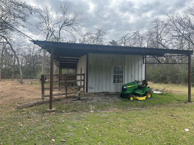 2879 Oak Forest Lane, Madisonville, TX 77864