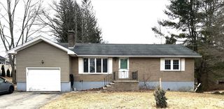 77 Mason Rd, Dudley, MA 01571
