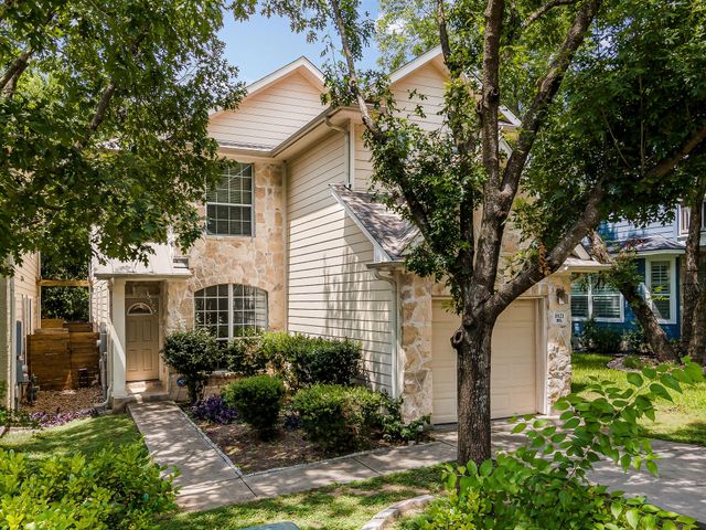 1821 Village Oak CT, Austin, TX 78704