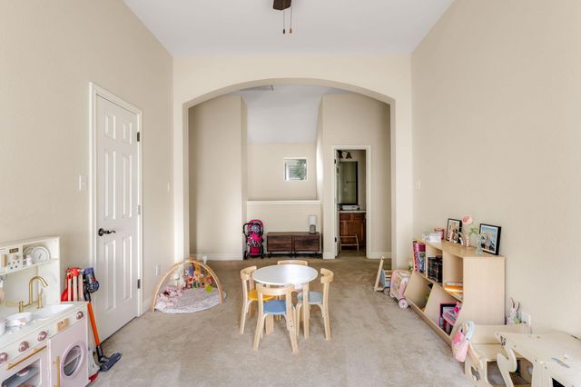 1821 Village Oak CT, Austin, TX 78704