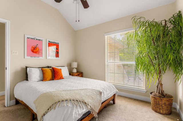 1821 Village Oak CT, Austin, TX 78704