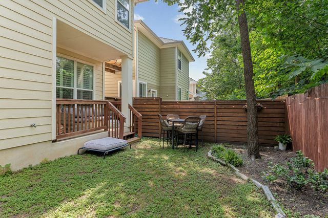 1821 Village Oak CT, Austin, TX 78704