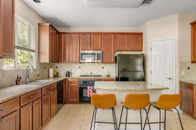 1821 Village Oak CT, Austin, TX 78704