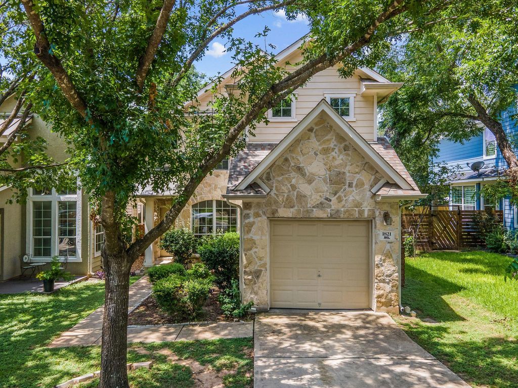 1821 Village Oak CT, Austin, TX 78704