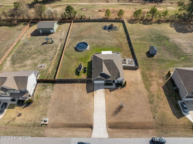 343 Highland Rhodes Drive, Clayton, NC 27520