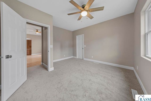 515 SW Benzel Avenue, Madelia, MN 56062