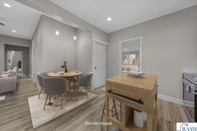 515 SW Benzel Avenue, Madelia, MN 56062