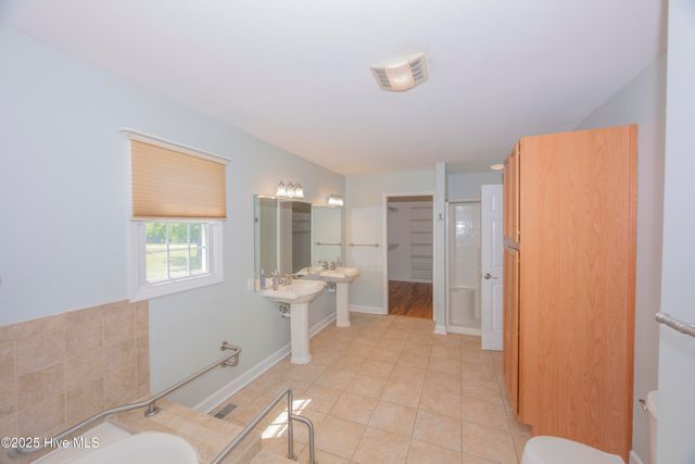 237 Riverbend Road, Jacksonville, NC 28540