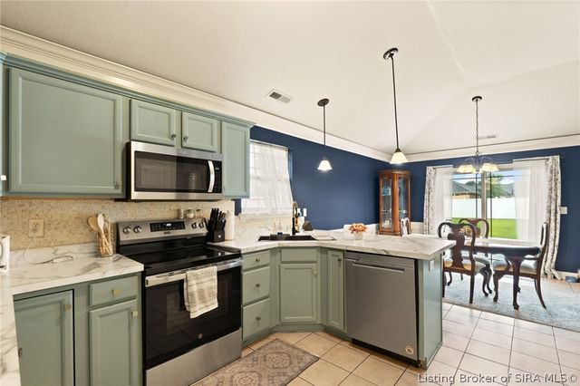 1011 Frontier Trail, Greenville, IN 47124
