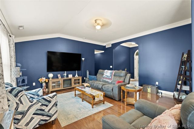 1011 Frontier Trail, Greenville, IN 47124