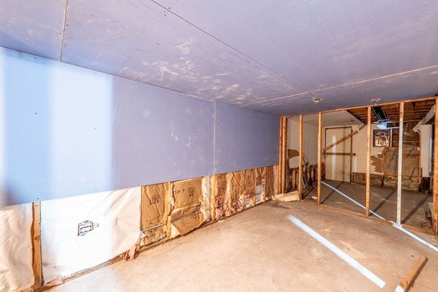 7912 S Drexel Avenue, Chicago, IL 60619