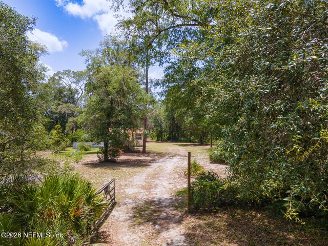 5325 ALMOND Court, Keystone Heights, FL 32656
