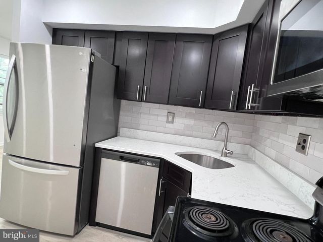 438 WILLOW TURN, Mount Laurel, NJ 08054