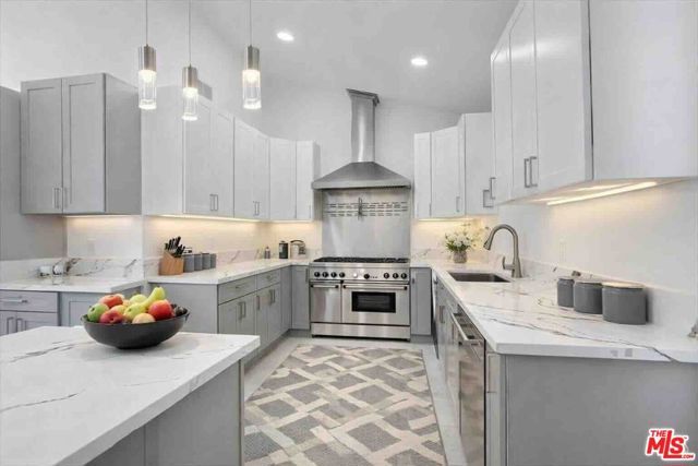 4912 Llano Drive, Woodland Hills (los Angeles), CA 91364