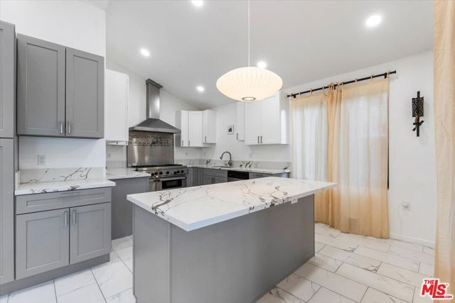 4912 Llano Drive, Woodland Hills (los Angeles), CA 91364