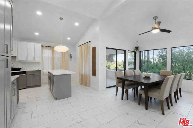 4912 Llano Drive, Woodland Hills (los Angeles), CA 91364
