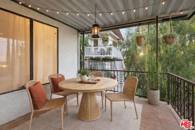4912 Llano Drive, Woodland Hills (los Angeles), CA 91364