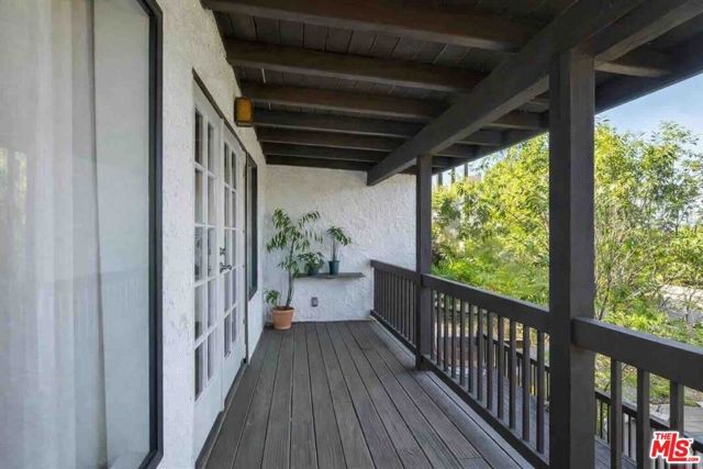 4912 Llano Drive, Woodland Hills (los Angeles), CA 91364