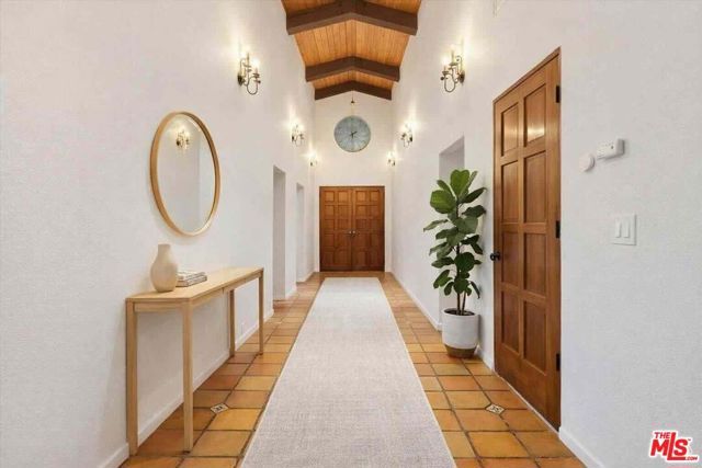 4912 Llano Drive, Woodland Hills (los Angeles), CA 91364