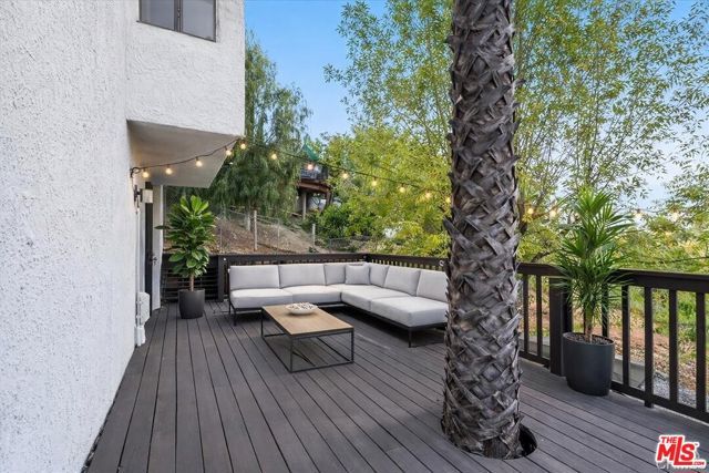 4912 Llano Drive, Woodland Hills (los Angeles), CA 91364