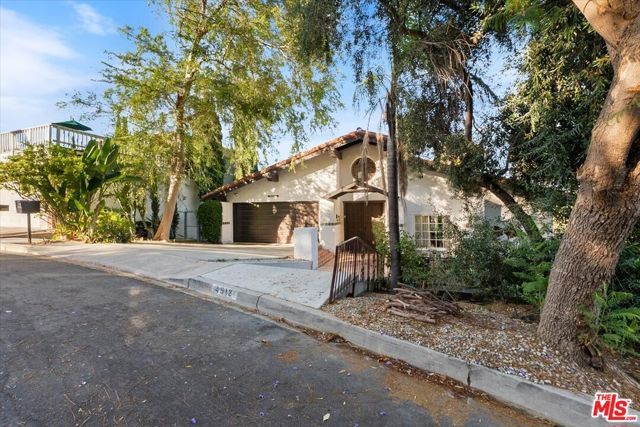 4912 Llano Drive, Woodland Hills (los Angeles), CA 91364