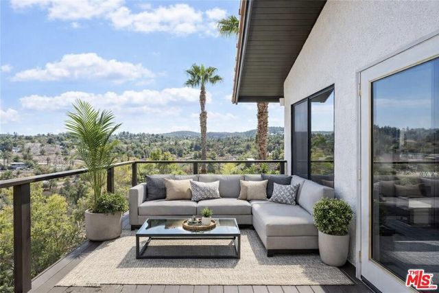 4912 Llano Drive, Woodland Hills (los Angeles), CA 91364