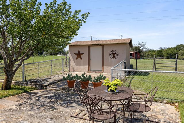 17305 N US Highway 281, Hico, TX 76457