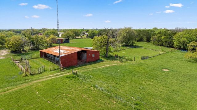 17305 N US Highway 281, Hico, TX 76457