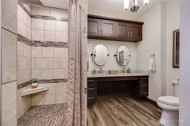 527 Viking Landing Court, Beavercreek, OH 45434