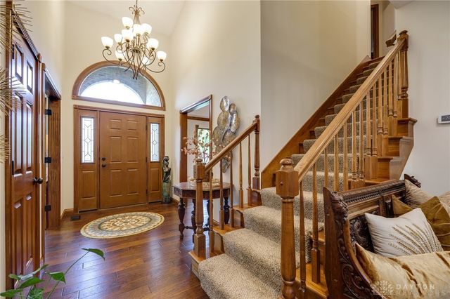 527 Viking Landing Court, Beavercreek, OH 45434